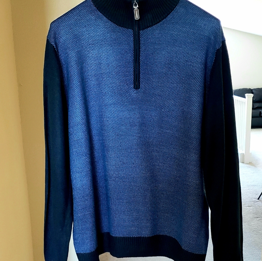 Tricots St. Raphael XL Sweater two tone blue and super soft cotton.